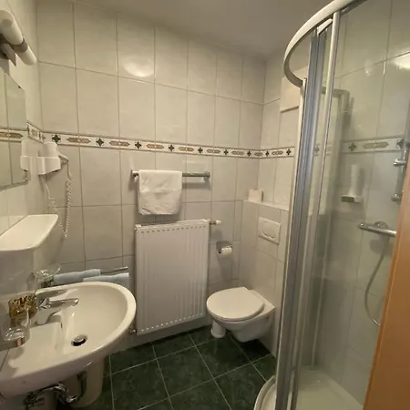 Inn Gasthof-pension Kleinhenner Vorderwolch