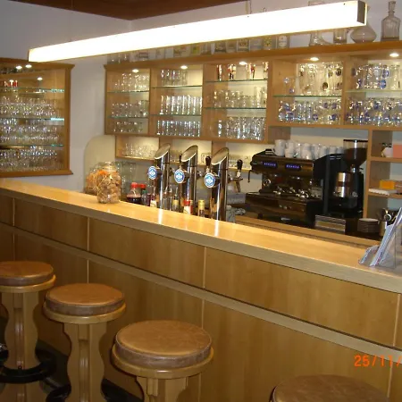 Gasthof-pension Kleinhenner Inn