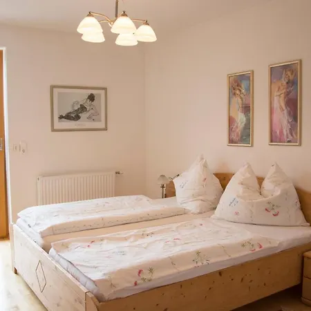 Inn Gasthof-pension Kleinhenner Vorderwolch