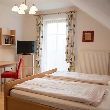 Gasthof-pension Kleinhenner * Vorderwolch